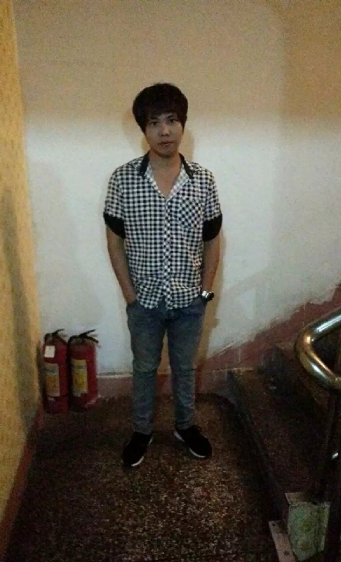 单身征婚的第一张照片--玉林交友中心